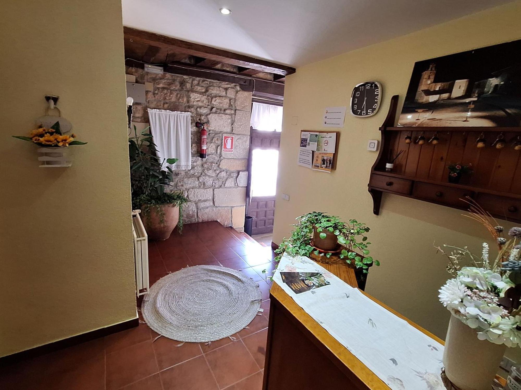 Hostal Rio Duero Molinos de Duero Ngoại thất bức ảnh