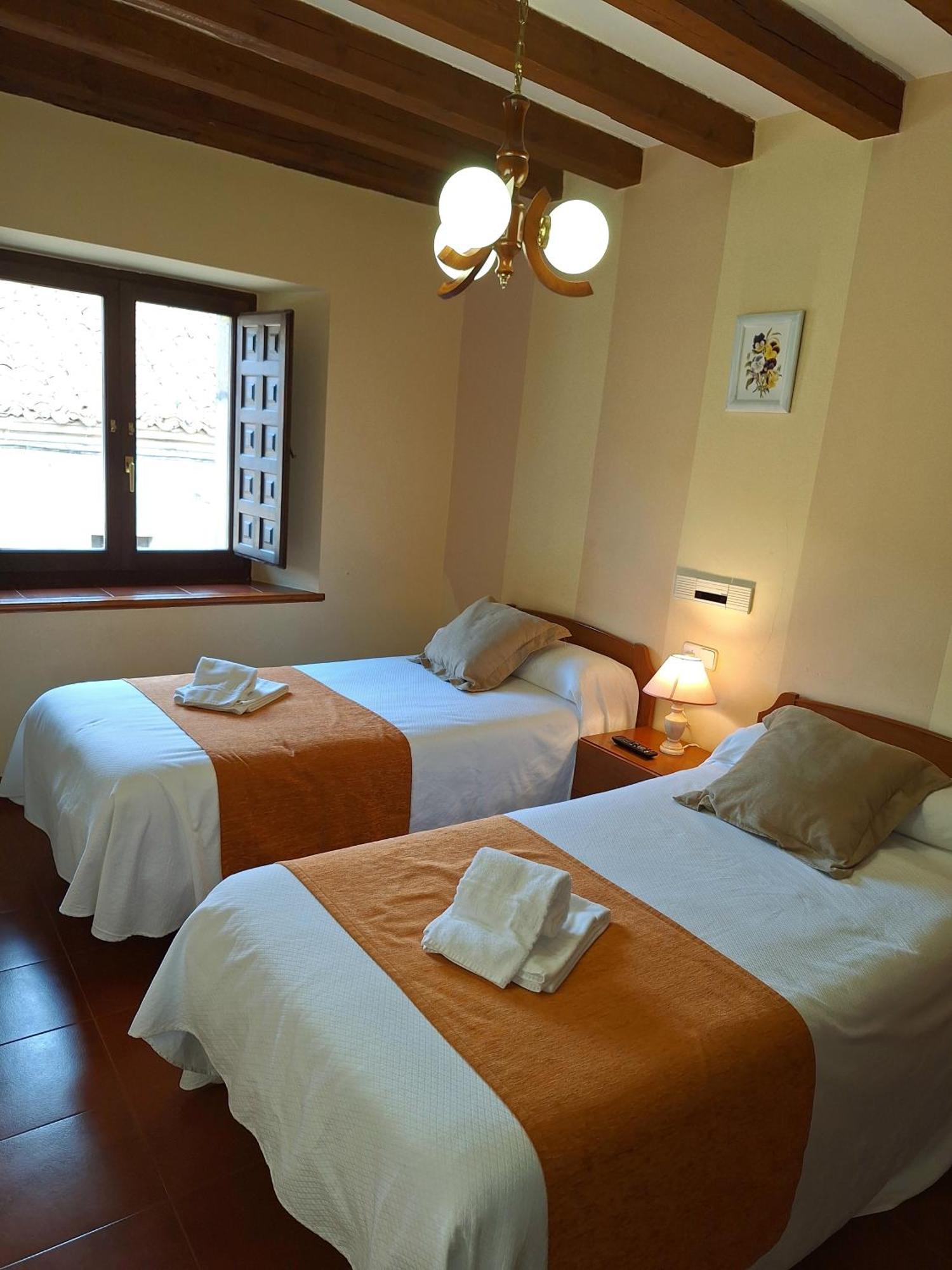 Hostal Rio Duero Molinos de Duero Ngoại thất bức ảnh