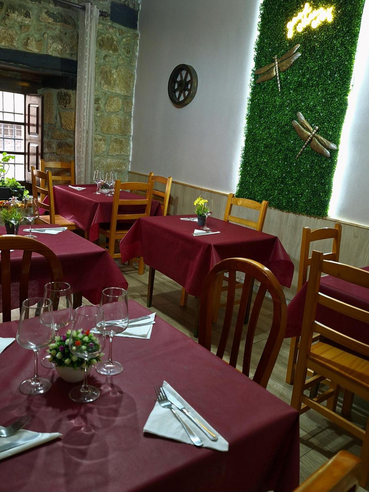 Hostal Rio Duero Molinos de Duero Ngoại thất bức ảnh