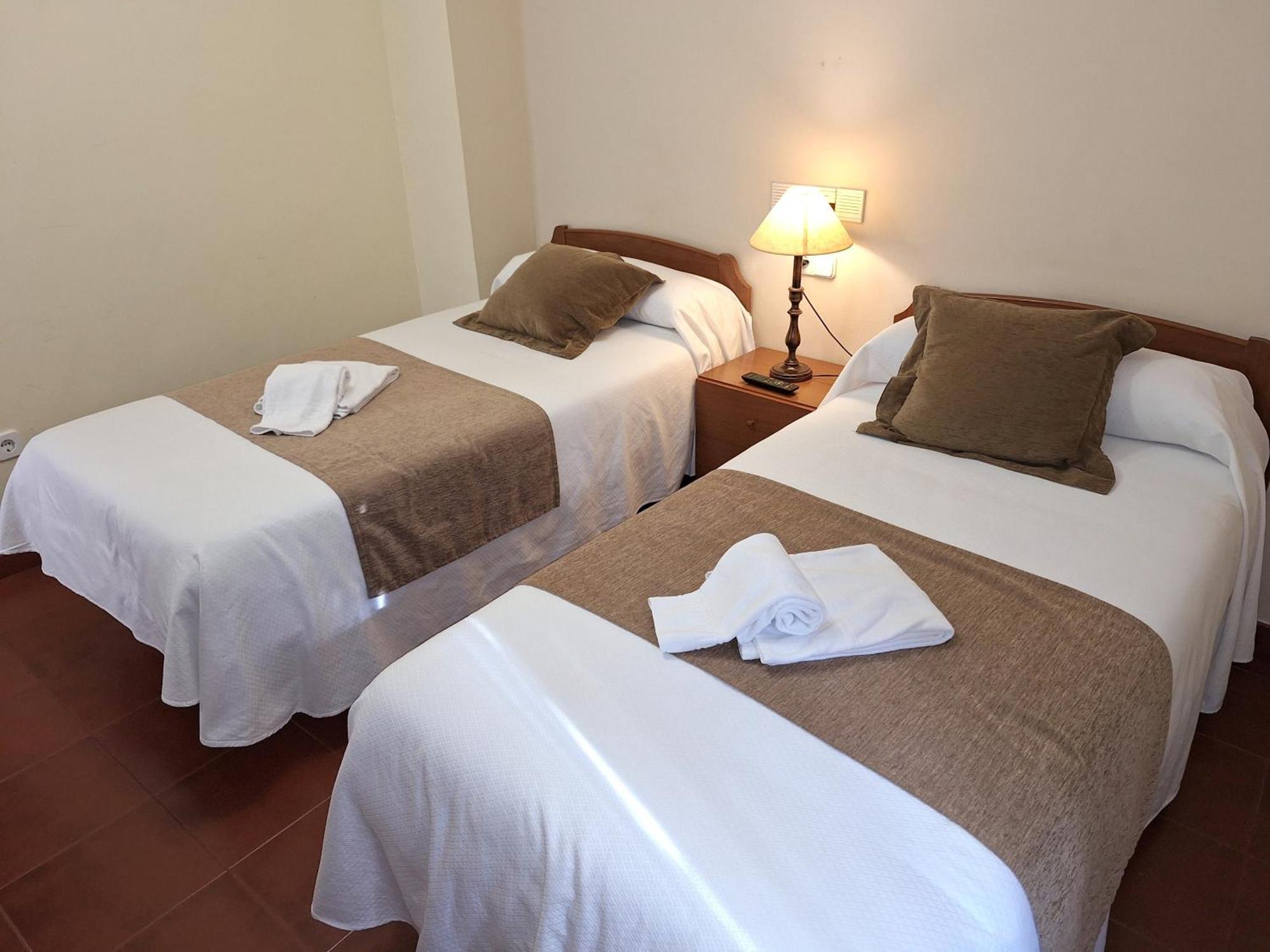 Hostal Rio Duero Molinos de Duero Ngoại thất bức ảnh